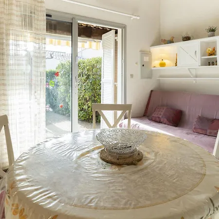 Les Ondines 2 - By Interhome *